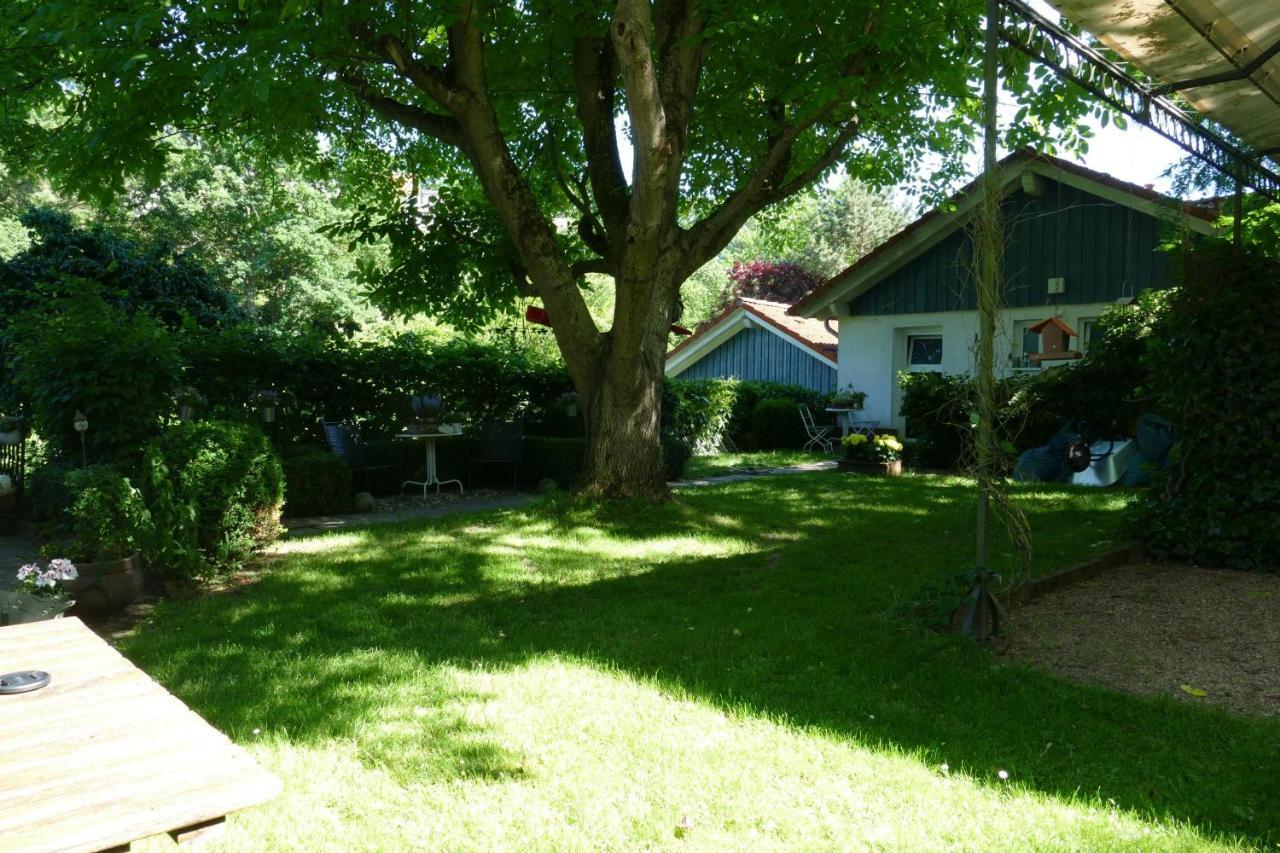 Land Und Leute Apartment Fritzlar Bagian luar foto